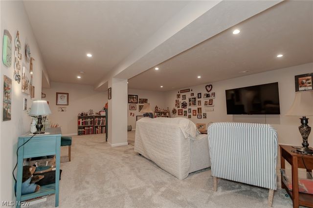 1718 Creekside Court, Painesville, OH 44077