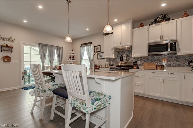 1718 Creekside Court, Painesville, OH 44077