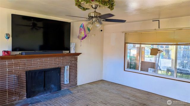 1701 51st Street NE, Tacoma, WA 98422