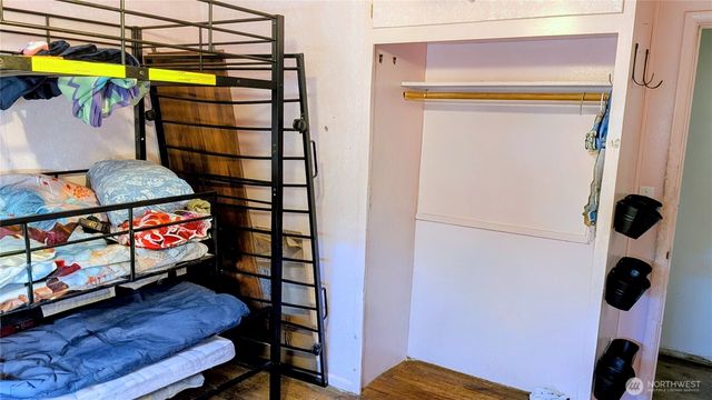 1701 51st Street NE, Tacoma, WA 98422