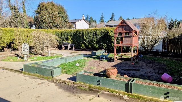 1701 51st Street NE, Tacoma, WA 98422