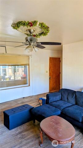 1701 51st Street NE, Tacoma, WA 98422