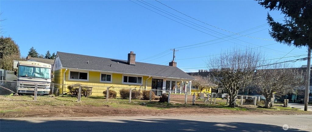 1701 51st Street NE, Tacoma, WA 98422