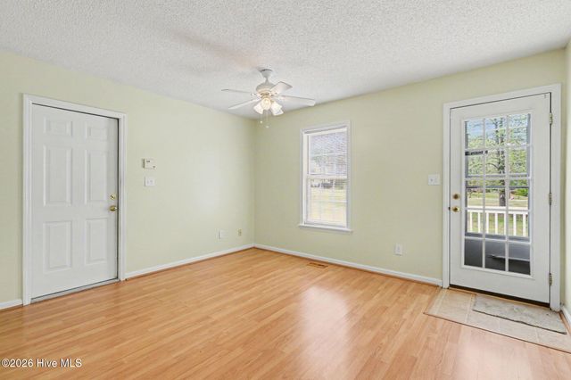 127 Churchill Downs Drive, Clayton, NC 27520