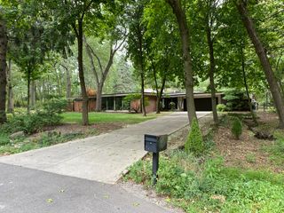12616 S 83rd Avenue, Palos Park, IL 60464