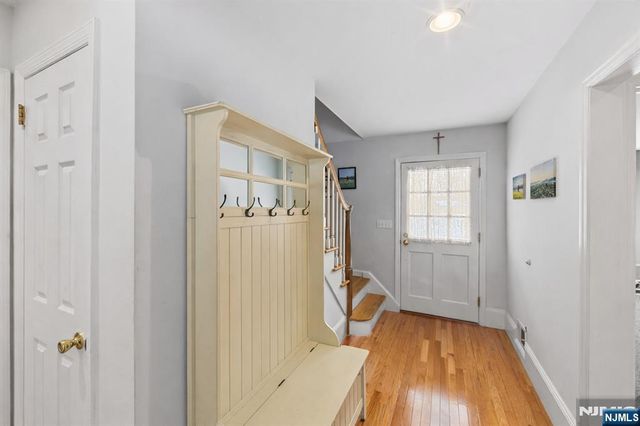 2 Overbrook Place, Hillsdale, NJ 07642