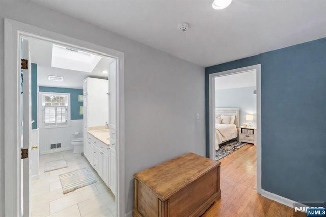 2 Overbrook Place, Hillsdale, NJ 07642