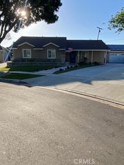 15803 Cobblestone Road, La Mirada, CA 90638