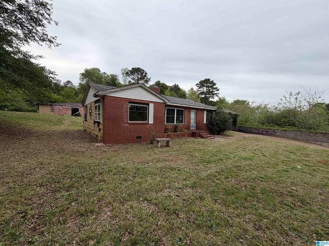 301 15TH AVENUE SW, Childersburg, AL 35044