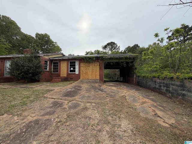 301 15TH AVENUE SW, Childersburg, AL 35044