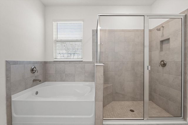 17738 PASTURELAND AVENUE, Lakewood Ranch, FL 34211