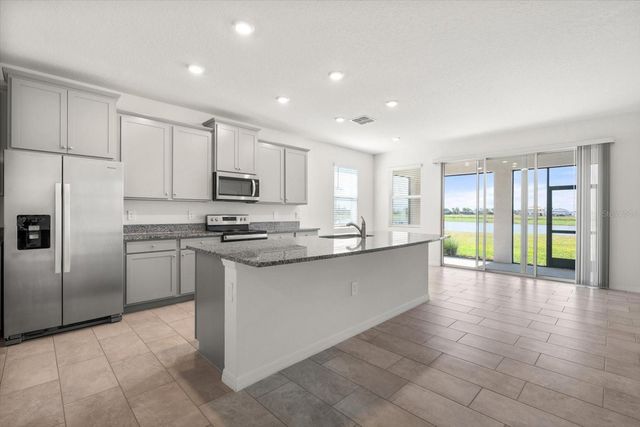 17738 PASTURELAND AVENUE, Lakewood Ranch, FL 34211