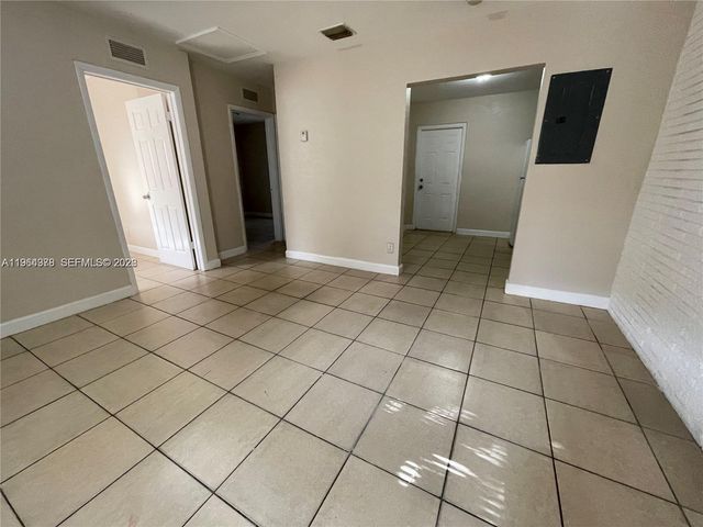 534 NW 23rd Ave 3, Fort Lauderdale, FL 33311