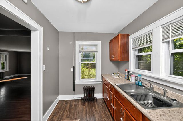 112 W 13th Street, La Porte, IN 46350