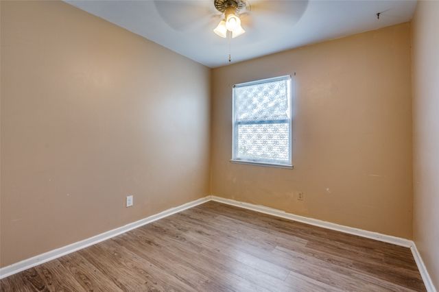 1822 Finley Road, Irving, TX 75062