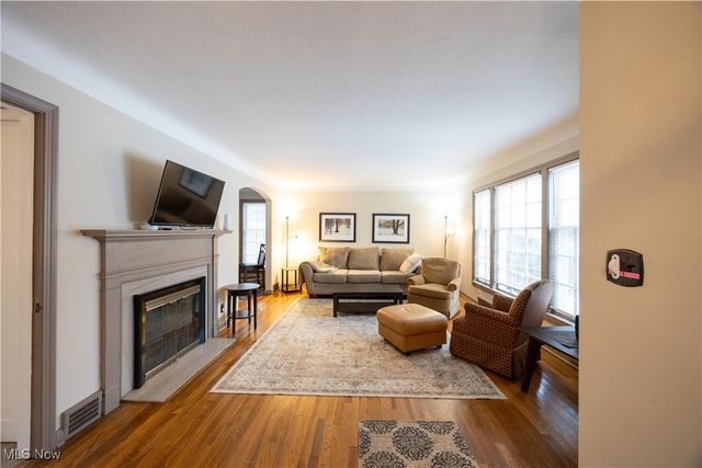 1937 Staunton Road, Cleveland Heights, OH 44118