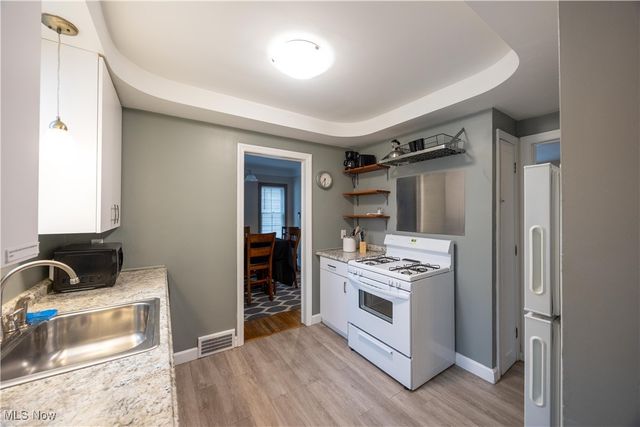 1937 Staunton Road, Cleveland Heights, OH 44118