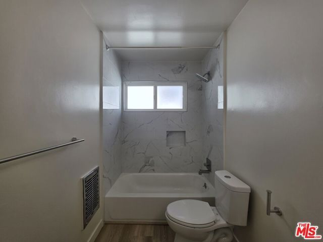 11021 Missouri Avenue 11041-2, Los Angeles, CA 90025