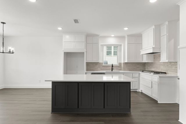 413 Newpark Boulevard, Desoto, TX 75115