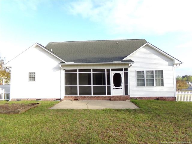 290 Robeson Street, Spring Lake, NC 28390