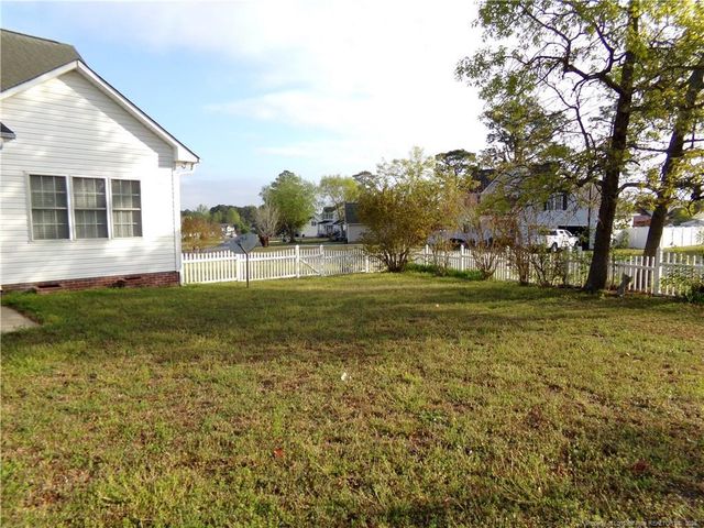 290 Robeson Street, Spring Lake, NC 28390