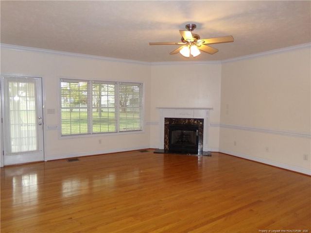 290 Robeson Street, Spring Lake, NC 28390