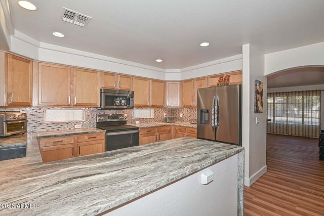 12317 W BERRY Lane, El Mirage, AZ 85335