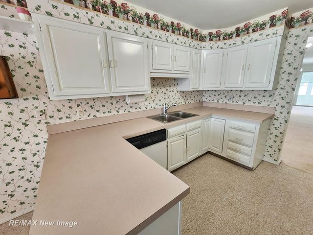 719 Kennely Road E-75, Saginaw, MI 48609