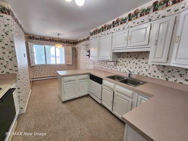 719 Kennely Road E-75, Saginaw, MI 48609