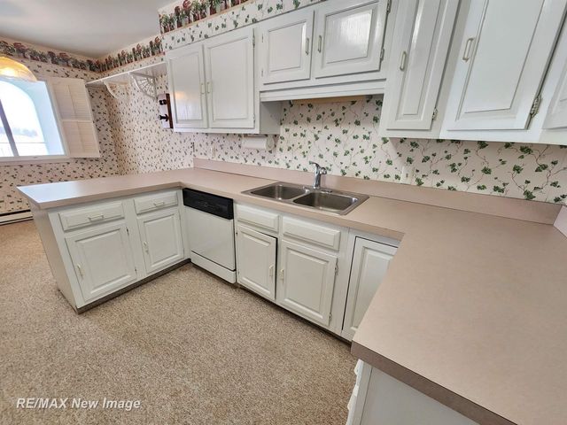 719 Kennely Road E-75, Saginaw, MI 48609