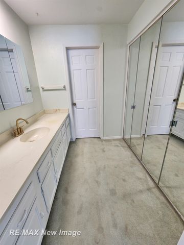 719 Kennely Road E-75, Saginaw, MI 48609