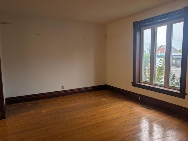 315 Chatsworth Street N, Saint Paul, MN 55104