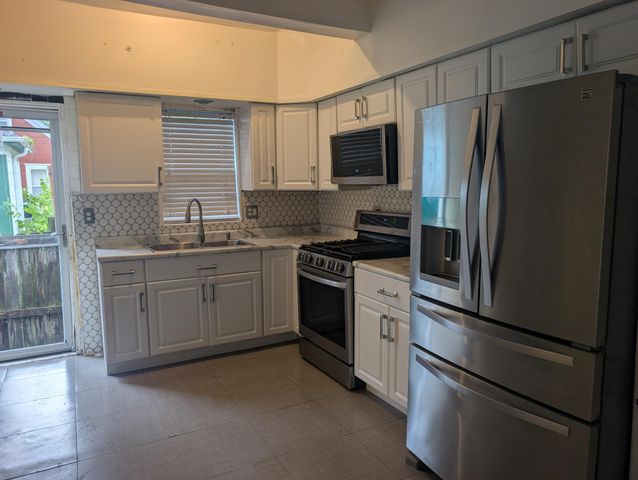 315 Chatsworth Street N, Saint Paul, MN 55104