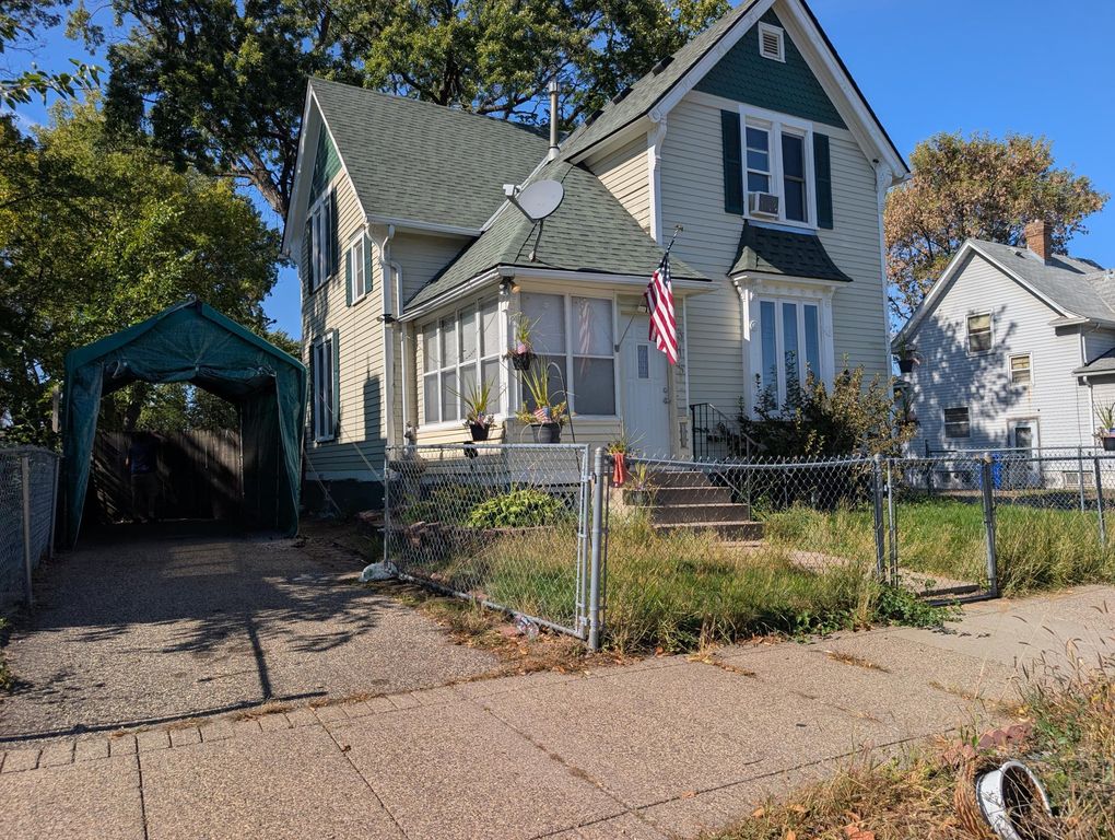 315 Chatsworth Street N, Saint Paul, MN 55104 — exterior