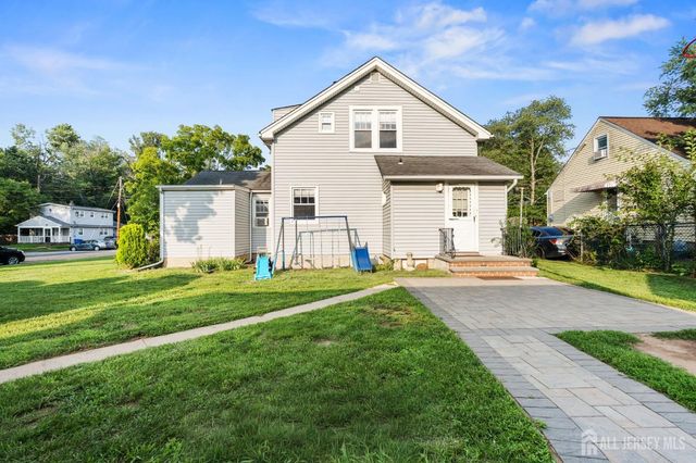 421 N Lincoln Avenue N, Middlesex, NJ 08846