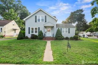 421 N Lincoln Avenue N, Middlesex, NJ 08846