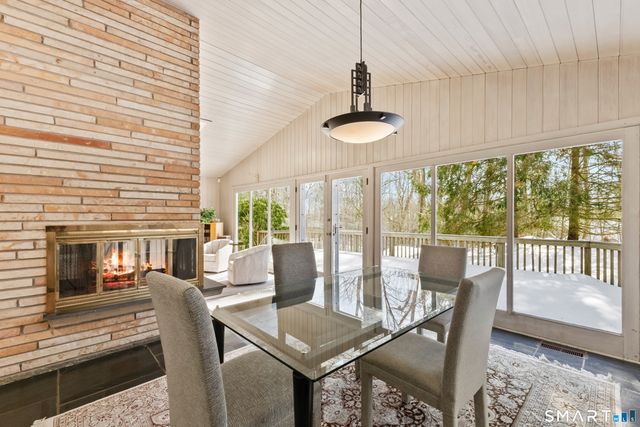 5 Old Wagon Road, Stamford, CT 06903