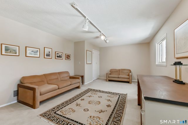 5 Old Wagon Road, Stamford, CT 06903