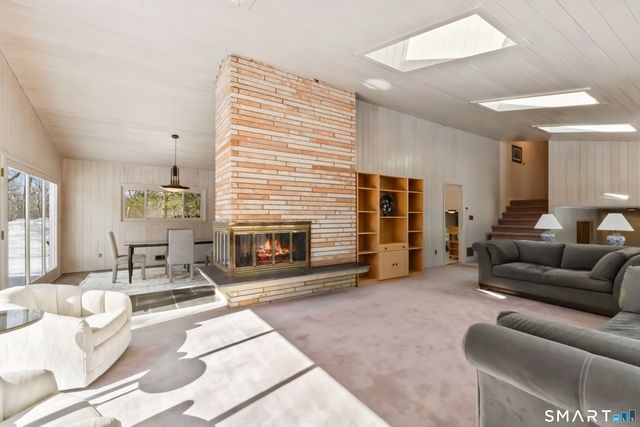 5 Old Wagon Road, Stamford, CT 06903