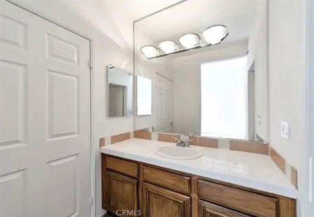 5200 Premiere Hills Circle 244, Woodland Hills, CA 91364