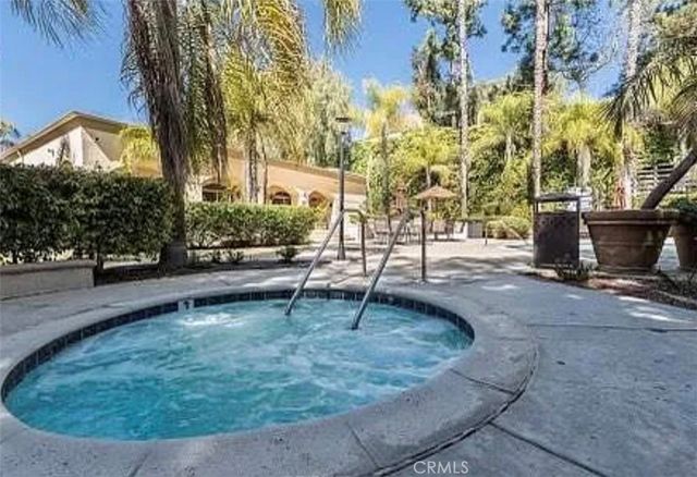 5200 Premiere Hills Circle 244, Woodland Hills, CA 91364