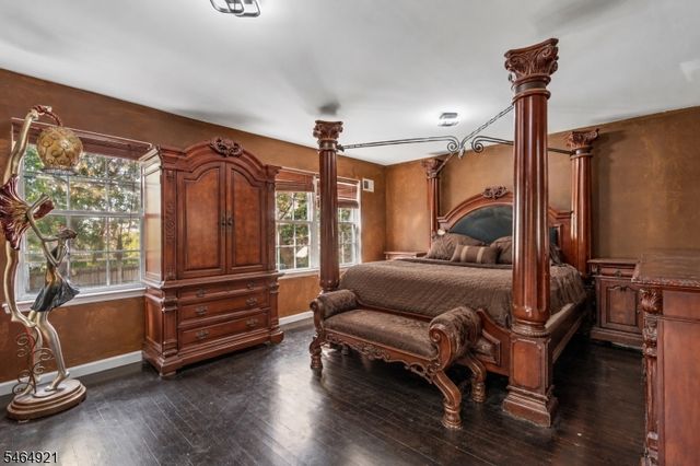 878 Livingston St, Elizabeth City, NJ 07201