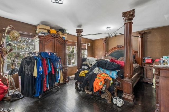 878 Livingston St, Elizabeth City, NJ 07201