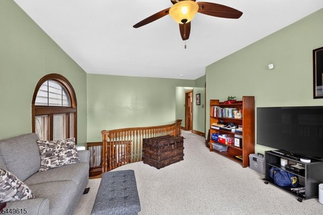122 2nd Ave, Newark City, NJ 07104