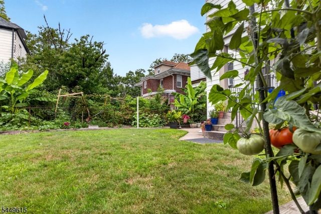 122 2nd Ave, Newark City, NJ 07104