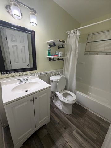 3631 NW 9th St, Lauderhill, FL 33311