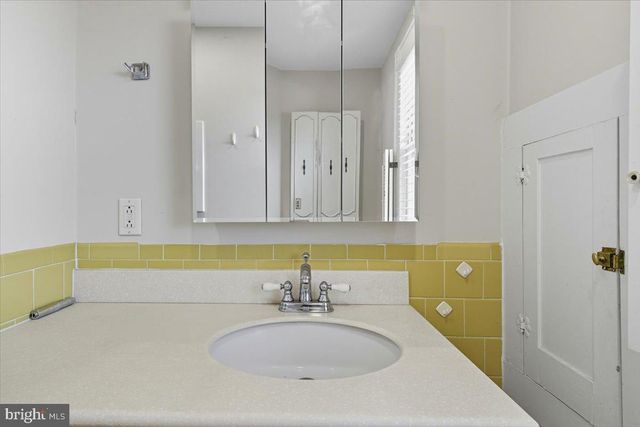 4110 OLD TOWN RD, Huntingtown, MD 20639