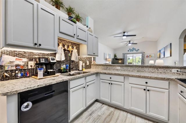 1390 WILLOW CREST DRIVE, Clermont, FL 34711