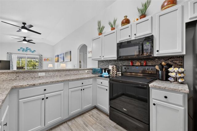 1390 WILLOW CREST DRIVE, Clermont, FL 34711