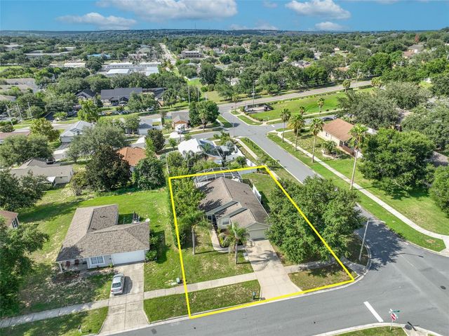 1390 WILLOW CREST DRIVE, Clermont, FL 34711